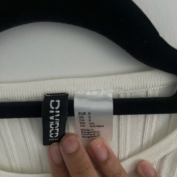 H&M halter top - Picture 2 of 2